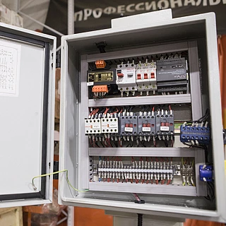 Станок сверлильный редукторный Stalex SHD-32PF Pro