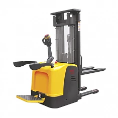 Штабелер самоходный 1,5 т 5,6 м XILIN CDDK15-III Li-ion 24/150 В/Ач (с платформой)